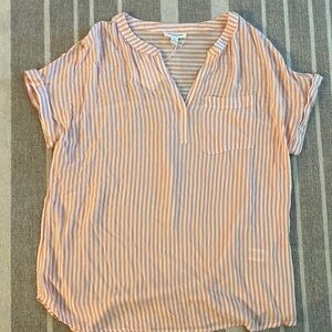 BeachLunchLounge top size Large! Peach stripe print.